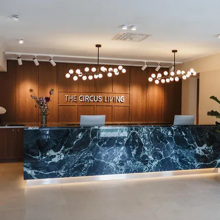 Hotel apartamentowy The Circus Living