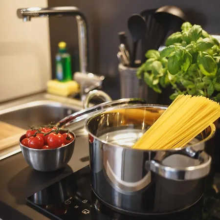 Hotel apartamentowy The Circus Living 4*