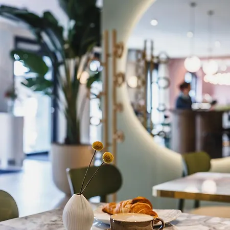 The Circus Living Berlin