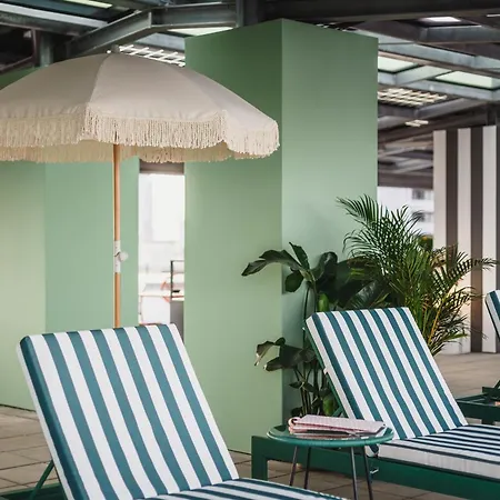 Hotel apartamentowy The Circus Living 4*