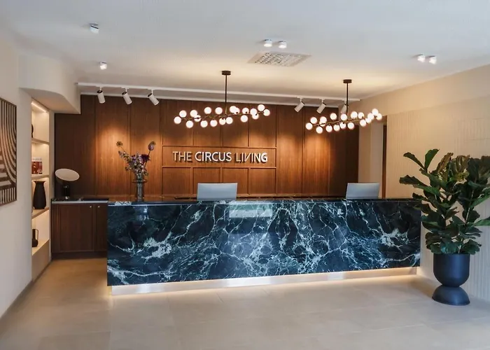 Aparthotel The Circus Living 4*