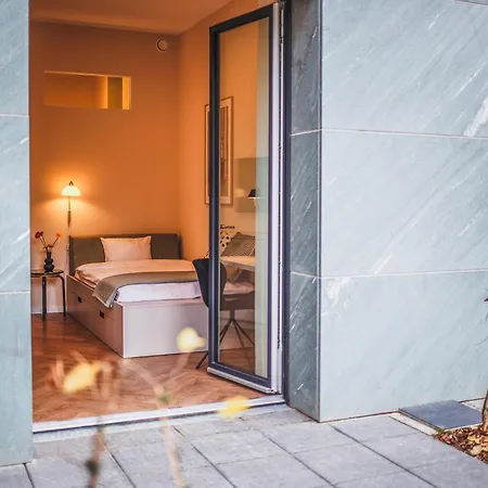 The Circus Living Βερολίνο