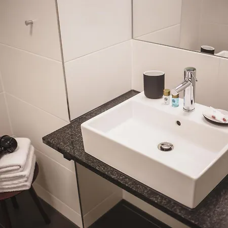 Ξενοδοχείο με διαμερίσματα The Circus Living 4*