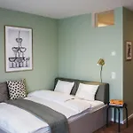 The Circus Living Apartmanhotel 3*