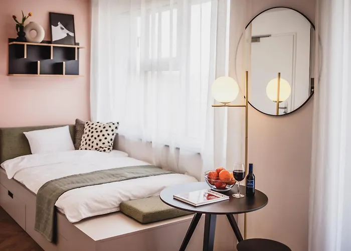 The Circus Living 3* Берлин