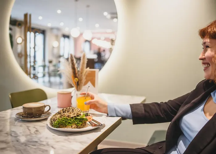 The Circus Living Lägenhetshotell 4*