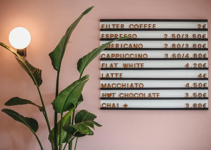 The Circus Living 4*