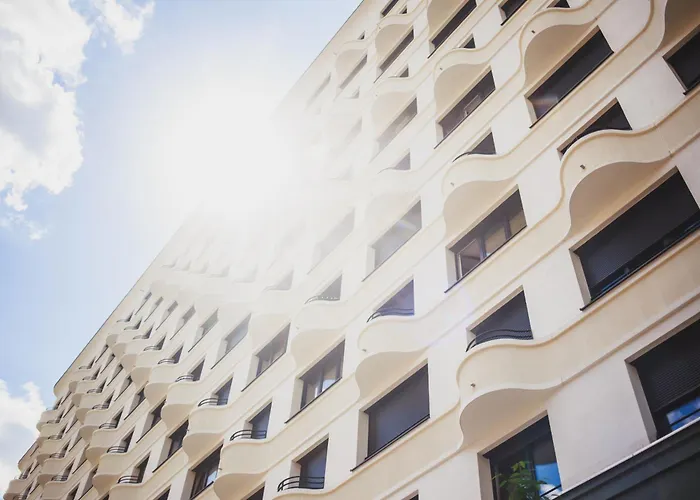 The Circus Living Apart-hotel